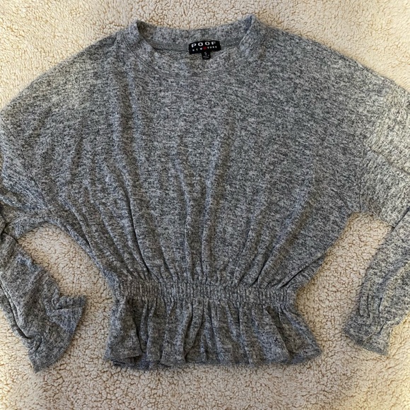 Poof! Tops - 💚3/$15 NWOT Poof- Long Sleeve Crop Top, SIZE: S